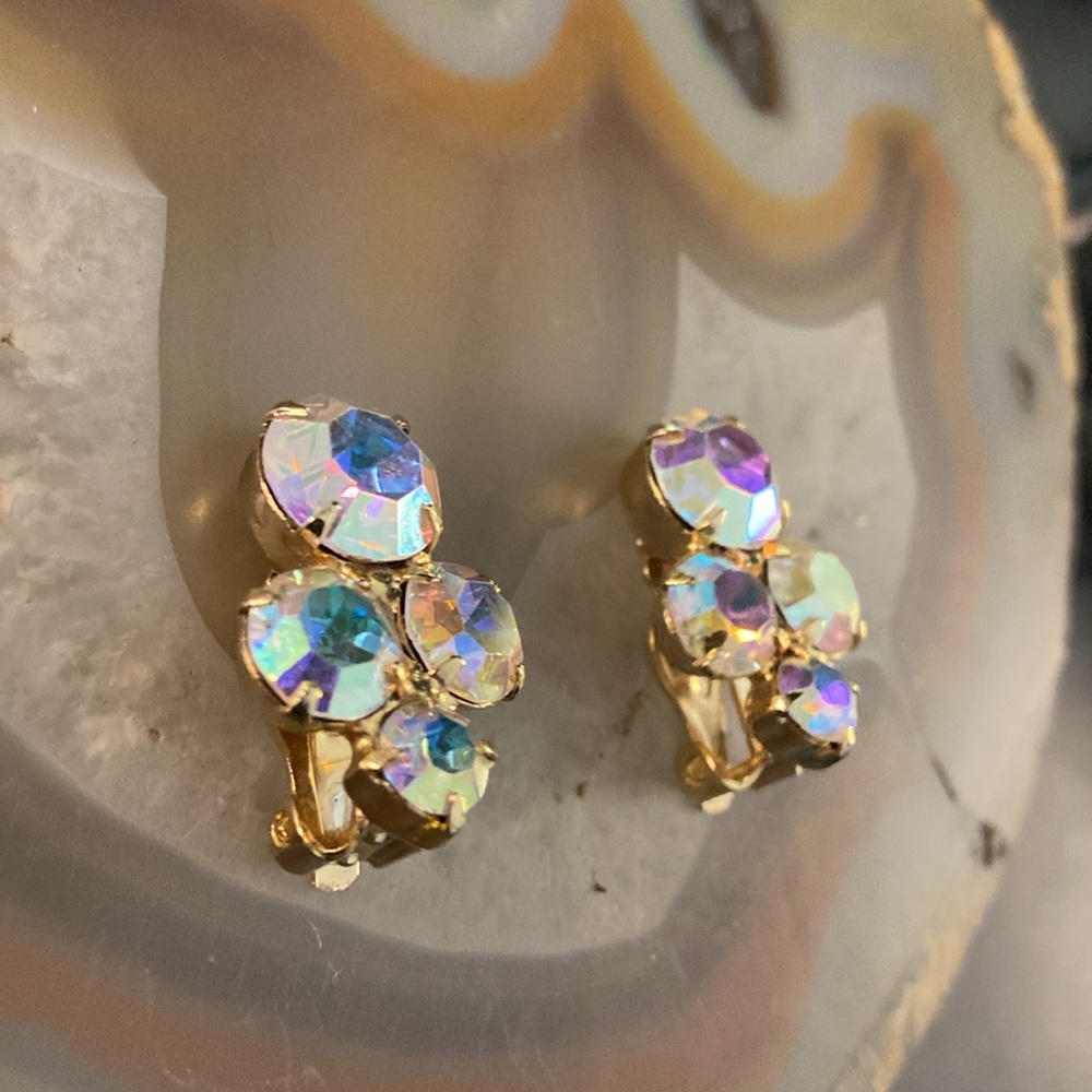 Sold in Bundle Vintage AB clip on earrings EUC 1” - Picture 5 of 12